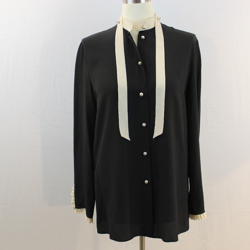 Gucci silk black blouse with ivory ruffle trim - Picture 2 of 8